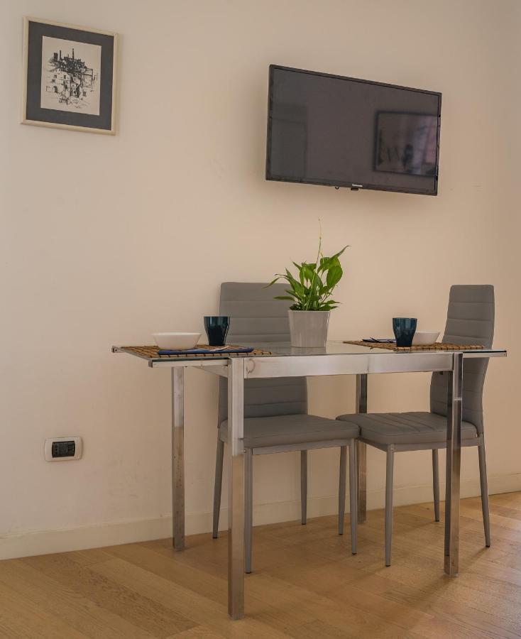 4 Giornate Apartment نابولي المظهر الخارجي الصورة