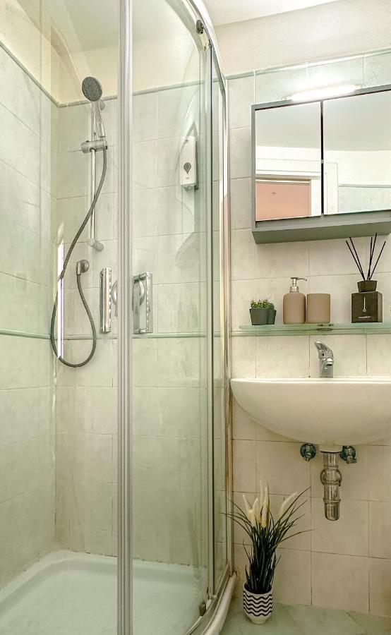 4 Giornate Apartment نابولي المظهر الخارجي الصورة